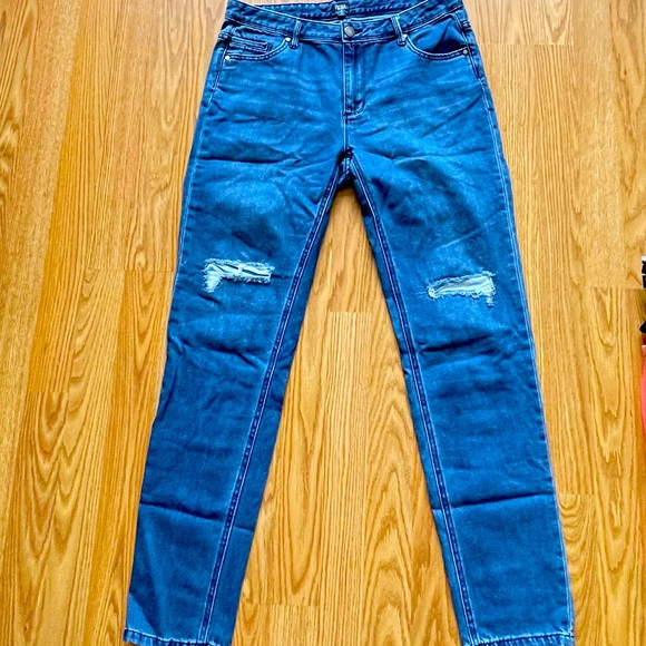 Reba Women’s Jeans Size 6 Blue in Color - Picture 2 of 7